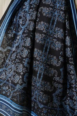 Minik Çiçek Motifli Soft Şal Siyah Mavi - Thumbnail