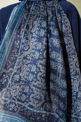 Minik Çiçek Motifli Soft Şal Lacivert - Thumbnail