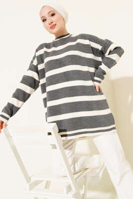 Pazarium - Yatay Çizgi Detaylı Triko Tunik Füme