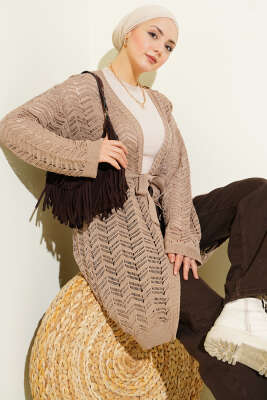 Pazarium - Zikzak Ajurlu Kuşaklı Triko Hırka Vizon