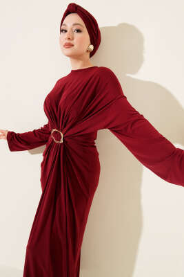 Pazarium - Metal Tokalı Büzgülü Sandy Elbise Bordo