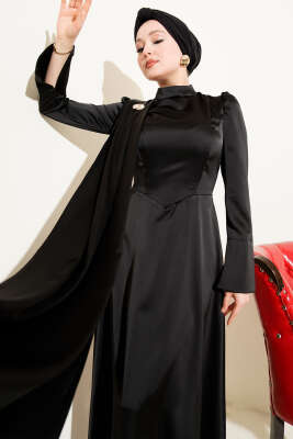 Pazarium - Tek Omuz Pelerinli Saten Abiye Siyah