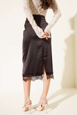 Yırtmaçlı Dantelli Midi Saten Etek Acı Kahve - Thumbnail