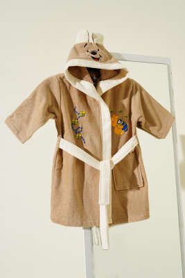 Pazarium - Yumuşak Dokulu Ayıcık Pooh Kapüşonlu Çocuk Bornozu Latte