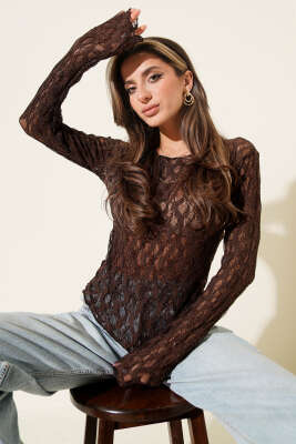 Pazarium - Geniş Yaka Dantelli Bluz Kahve