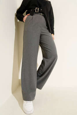 Pazarium - İnce Kemerli Pileli Kumaş Pantolon Füme