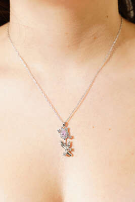 Pazarium - Romantik Gül Motifli Pembe Taş Kolye Gümüş