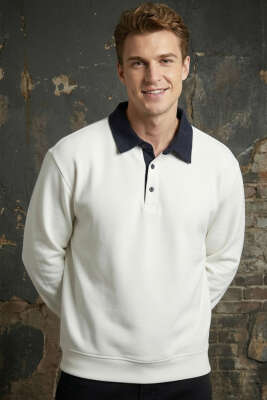 Pazarium - Düğmeli Polo Yaka Erkek Sweatshirt Beyaz