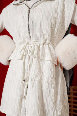 Bel Tünelli Kabartma Desen Yelekli Takım Ekru - Thumbnail