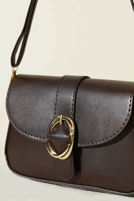 Zarif Tasarımlı Kapaklı Çanta Kahve - Thumbnail