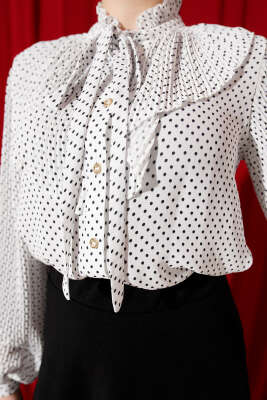 Puantiyeli Yaka Fırfırlı Kısa Gömlek Beyaz - Thumbnail