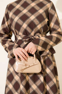 Ekoseli Desenli Etekli Bluzlu Takım Kahve - Thumbnail