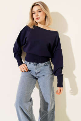 Kayık Yaka Salaş Triko Bluz Lacivert - Thumbnail