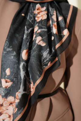 120 cm Çiçek Desen Eşarp Siyah - Başörtüsü