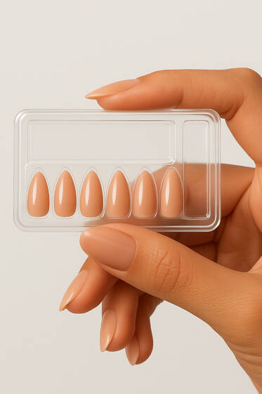 12'li Kendinden Yapışkanlı Takma Tırnak Ten - Tırnak Aksesuarları