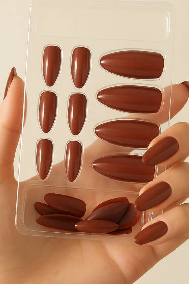 24'lü Kendinden Yapışkanlı Takma Tırnak Kahve - Tırnak Aksesuarları