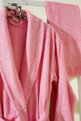 2'li Bornoz ve Havlu Takım Pembe - TESBİH&ZİKİRMATİK