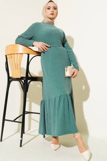 Ağaç Kabuğu Kuşaklı Volanlı Elbise Yeşil - Yılın Fırsatı 