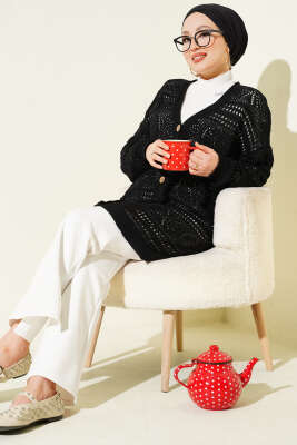 Ahşap Düğmeli Ajurlu Triko Hırka Siyah - Hırka