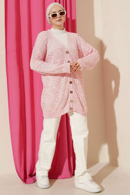 Ahşap Düğmeli Araboy Ajurlu Triko Hırka Pembe - Hırka