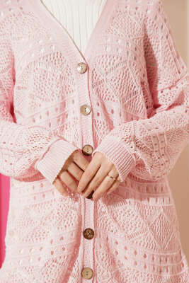 Ahşap Düğmeli Araboy Ajurlu Triko Hırka Pembe - Hırka