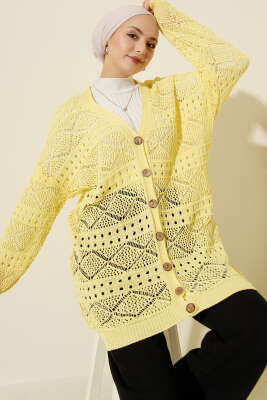 Ahşap Düğmeli Araboy Ajurlu Triko Hırka Sarı - RAFİMİX