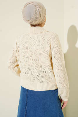 Ajur Detaylı Düğmeli Kısa Triko Hırka Taş - Hırka