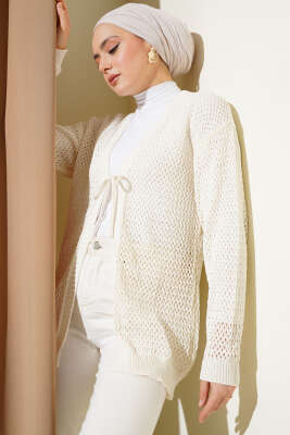 Ajurlu Önü İp Bağlamalı Triko Hırka Ekru - Triko Hırka