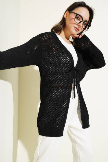 Ajurlu Önü İp Bağlamalı Triko Hırka Siyah - Hırka