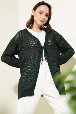 Ajurlu Önü İp Bağlamalı Triko Hırka Zümrüt 