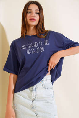 Amour Club Nakışlı T-Shirt Lacivert - Kadın Giyim Modelleri