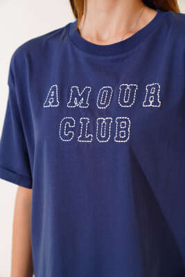 Amour Club Nakışlı T-Shirt Lacivert - Kadın Giyim Modelleri