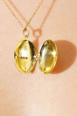 Anka Kuşu Motifli Açılır Kolye Gold - Günün Seçilenleri