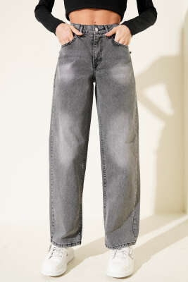 Arka Cep Püsküllü Kot Pantolon Füme - Kadın Giyim Modelleri