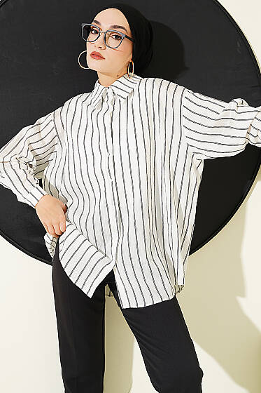 Arka Çift Pileli Çizgili Gömlek Beyaz - Gömlek
