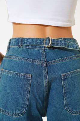 Arka Tokalı Diz Pensli Kot Pantolon Yeşil Tint - Kadın Giyim Modelleri