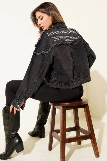 Arka Yazı Baskılı Kot Ceket Füme - Kadın Giyim Modelleri