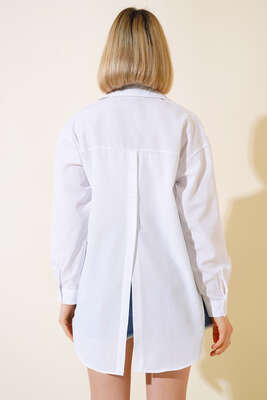 Arkası Düğmeli Gömlek Beyaz - Kadın Giyim Modelleri