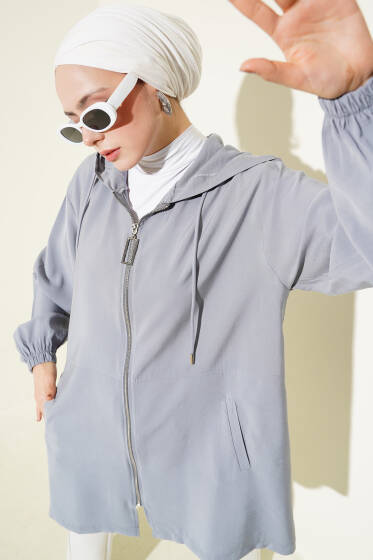 Arkası Nakışlı Taşlı Kapüşonlu Kap Gri - Dış Giyim&Mont