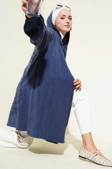 Arkası Nakışlı Taşlı Kapüşonlu Kap Lacivert - Dış Giyim&Mont