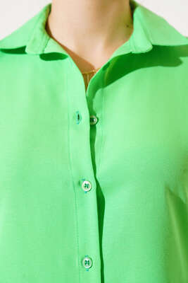 Arkası Plise Detaylı Basic Gömlek Fıstık Yeşili - Kadın Giyim Modelleri