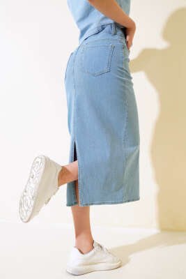 Arkası Yırtmaçlı Kot Etek Açık Mavi - Kadın Giyim Modelleri