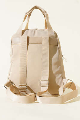 Arma Detaylı Sırt Çantası Bej - Kol Çantası