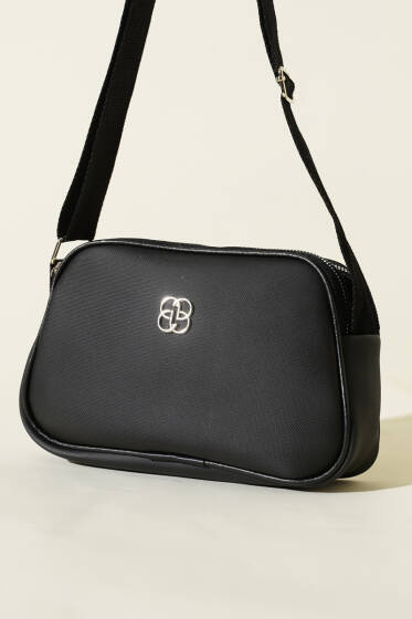 Armalı 3 Bölmeli Fermuarlı Çanta Siyah - Kol Çantası