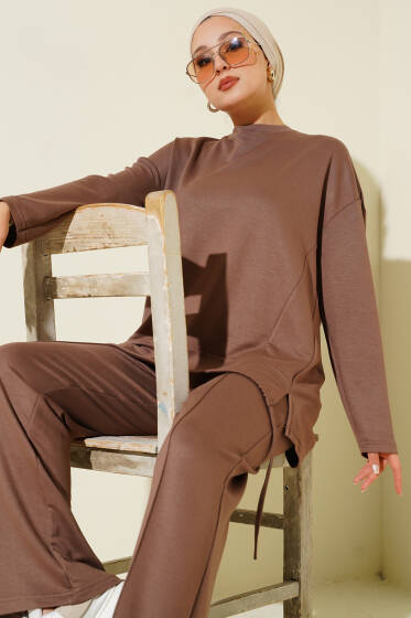 Asimetrik Kesim Bisiklet Yaka İkili Takım Kahve - İkili Takım