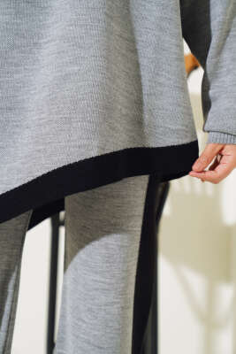 Asimetrik Kesim Şeritli Triko İkili Takım Gri - Triko İkili Takım