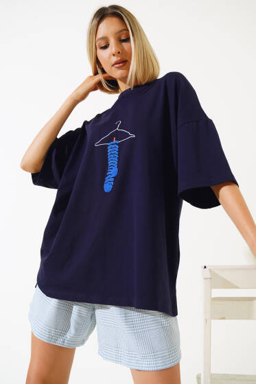 Askı Nakışlı T-shirt Lacivert - Yeni Giyim