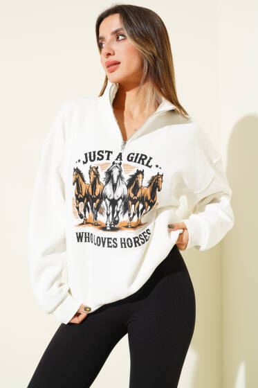 At Baskılı Fermuarlı Şardonlu Sweatshirt Ekru - Kadın Giyim Modelleri