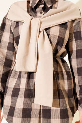 Atkı Detaylı Ekoseli Gömlek Bej - Gömlek