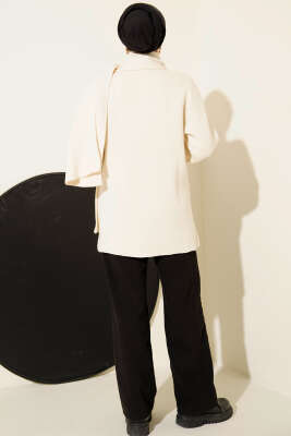 Atkılı Düğmeli Cepli Triko Hırka Bej - Hırka